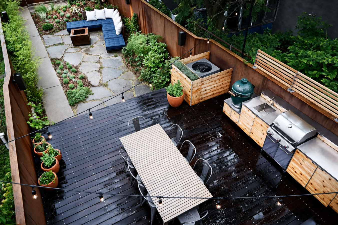 Custom deck built by Richmond Deck & Fence in Richmond, CA